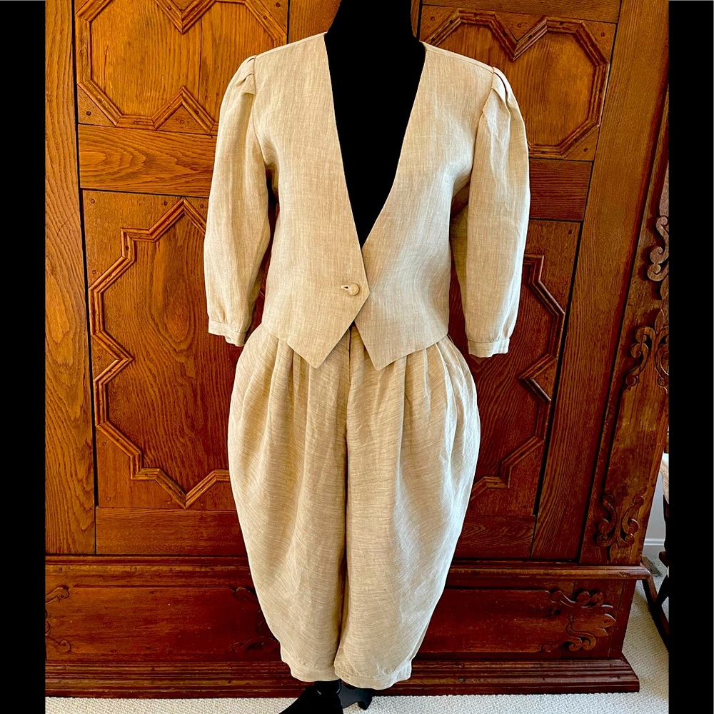 Emanuel Ungaro Linen Suit size 8